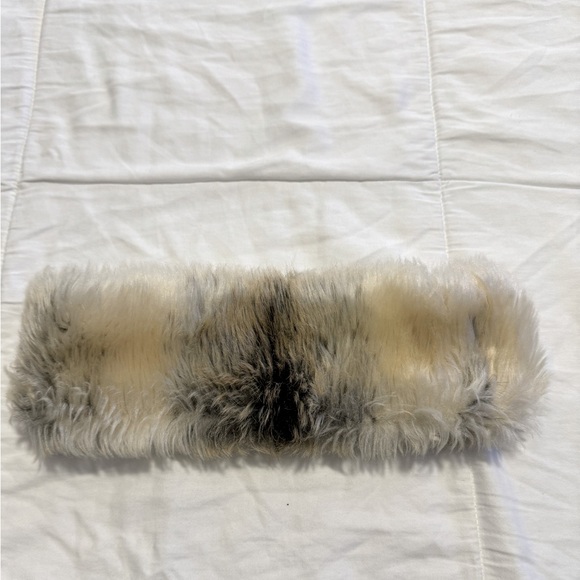 American Eagle faux fur headband - Picture 2 of 5